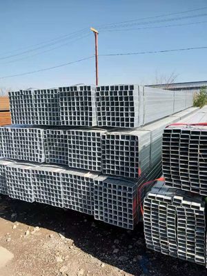 1.5x1.5 インチ 方形 正方形 空い鉄管 溶接 黒色 鋳造 方形 パイプ 小道具 製造 プロセス