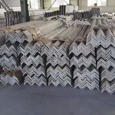 40x5mm 6m 12m ASTM A36 Q235 GB 20x4mm 天使鋼棒のための熱巻き鋼アングルバー