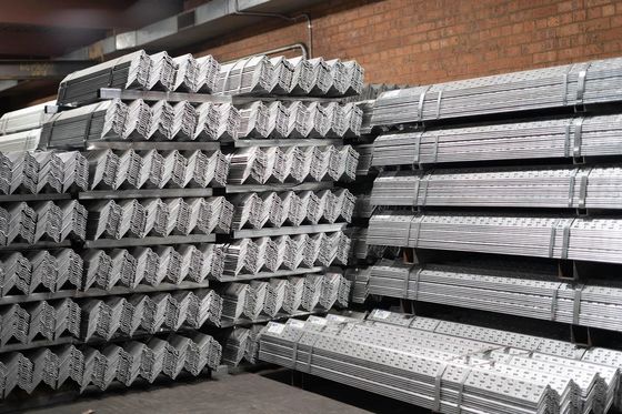 角棒 角形鋼材の切断梁 40x5mm 6m 12m ASTM A36 Q235 GB 20x4mm ホットロール