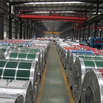 ISO9001 認証されたカラー亜鉛コーティングコイル 914/2438mm 耐久的な建設のためのプリペイント 熱付PPG鋼コイル