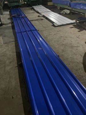PPGI 建材 鋼筋ガルバニズド 屋根板 長さ 1000-5000mm 塗装 色塗り 幅 750mm-1050mm Z61-Z90