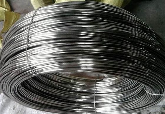 鉄鋼鉄筋の熱巻きZ35鋼筋の鉄筋は,建設用Q195Q235級のコイルで,釘を作るのに適しています.