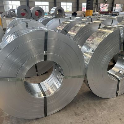 格安なフルハードガルバニズド鋼コイル 0.12-2.0mm 厚さ 600-1250mm 幅 建設用途に最適