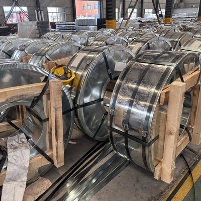 格安なフルハードガルバニズド鋼コイル 0.12-2.0mm 厚さ 600-1250mm 幅 建設用途に最適